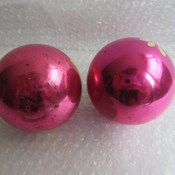 Shiny Brite Hand Painted Flowers 2" Glass Christmas Ornaments Set of 2 Vintage - Picture 4 of 7